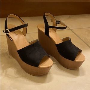 Qupid Wedges